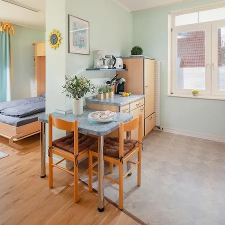 Marie 6, Apartment *